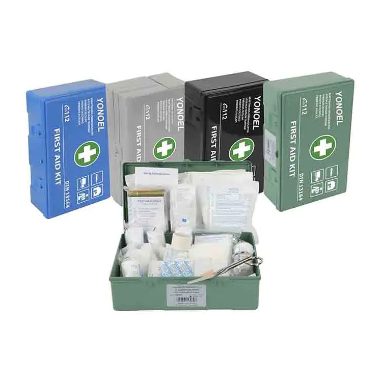 Wie Fahrgewohnheiten Ihr Erste-Hilfe-Set für das Auto am Straßenrand prägen